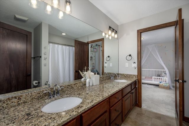 2944 NW 167th Street, Clive, IA 50325