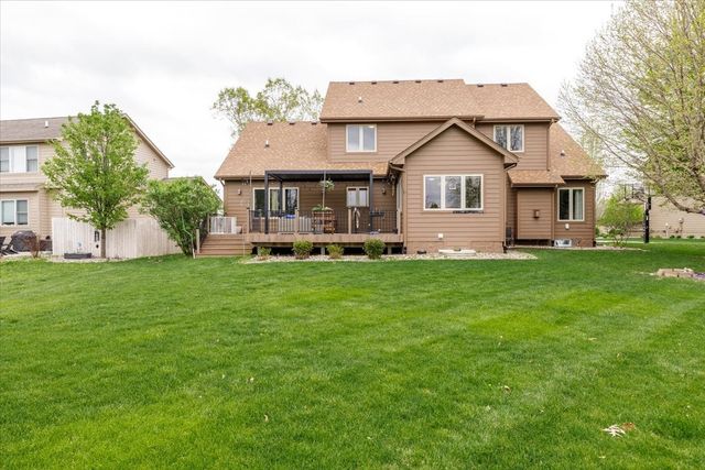 2944 NW 167th Street, Clive, IA 50325
