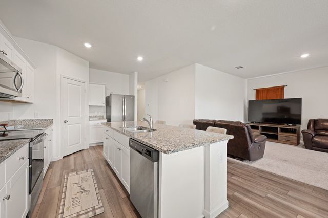 8 Glen Crossings Road, Edgecliff Village, TX 76134