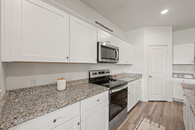 8 Glen Crossings Road, Edgecliff Village, TX 76134