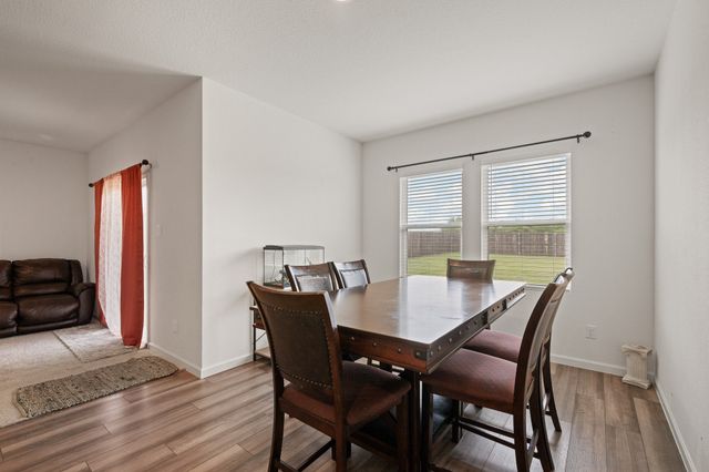 8 Glen Crossings Road, Edgecliff Village, TX 76134