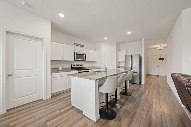 8 Glen Crossings Road, Edgecliff Village, TX 76134