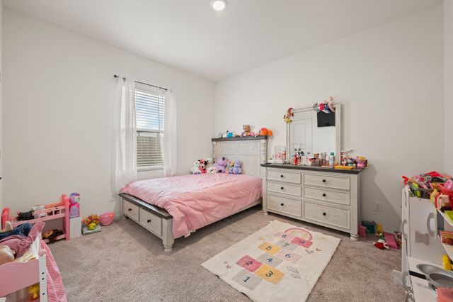 8 Glen Crossings Road, Edgecliff Village, TX 76134