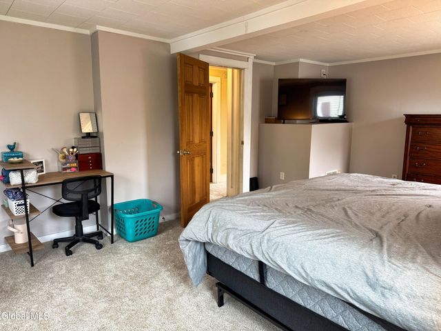 335 Ridge Road, Queensbury, NY 12804