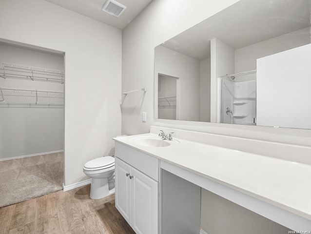 3019 Pacific Coast, Converse, TX 78109