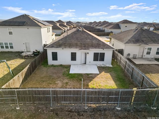 3019 Pacific Coast, Converse, TX 78109