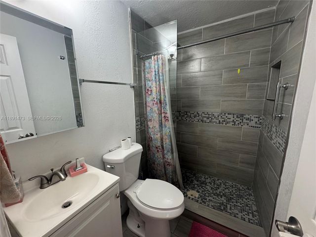 18100 NW 7th Pl, Miami Gardens, FL 33169