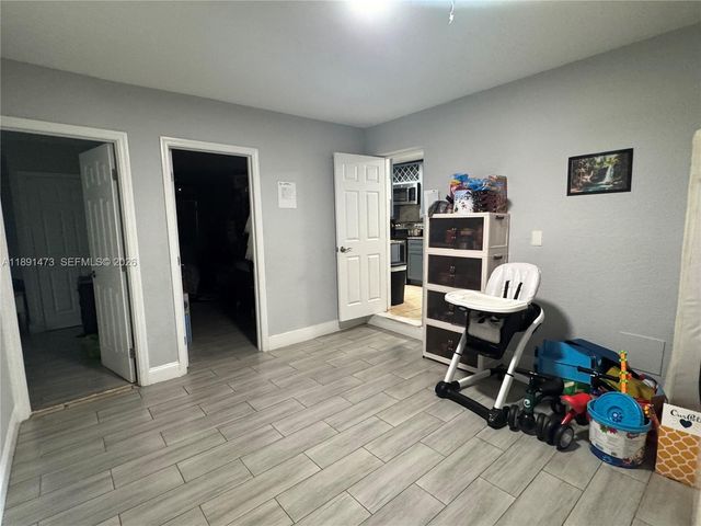 18100 NW 7th Pl, Miami Gardens, FL 33169