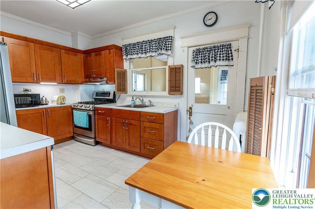 623 Highland Avenue, Bethlehem City, PA 18018