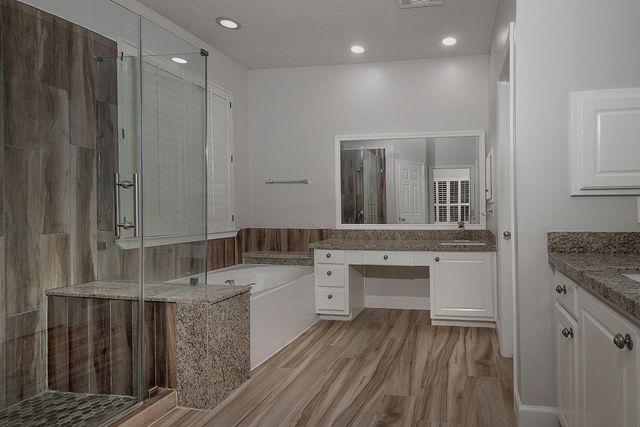 203 S Brooksedge Circle, The Woodlands, TX 77382