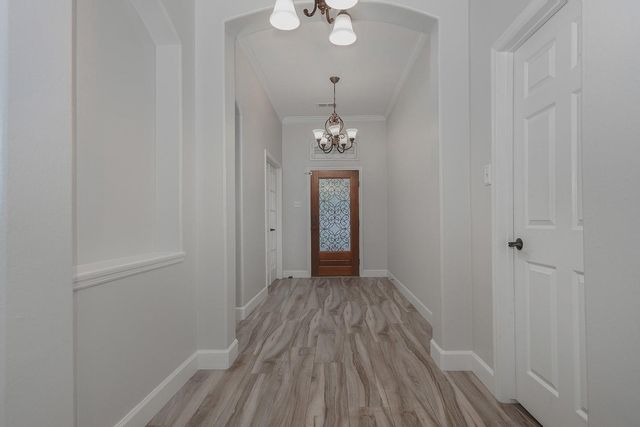 203 S Brooksedge Circle, The Woodlands, TX 77382