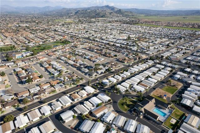 575 S Lyon 110, Hemet, CA 92543