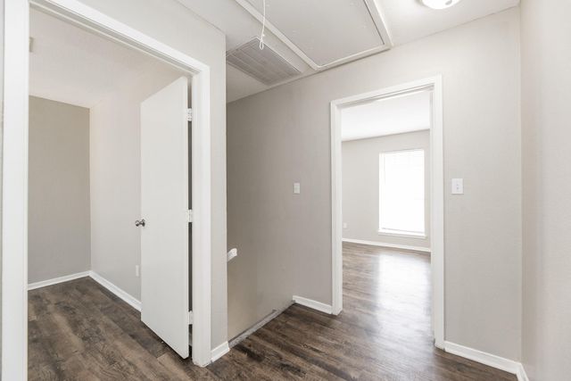 1930 Avenue B, Katy, TX 77493