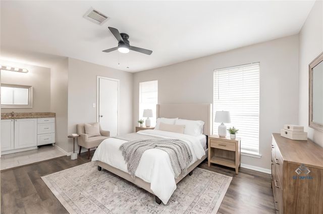 1930 Avenue B, Katy, TX 77493