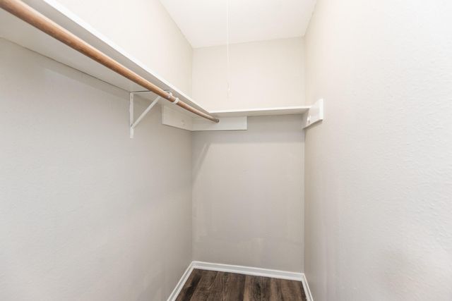 1930 Avenue B, Katy, TX 77493