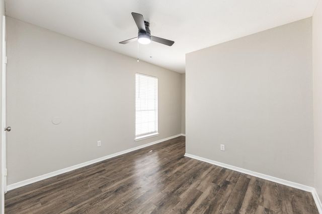 1930 Avenue B, Katy, TX 77493