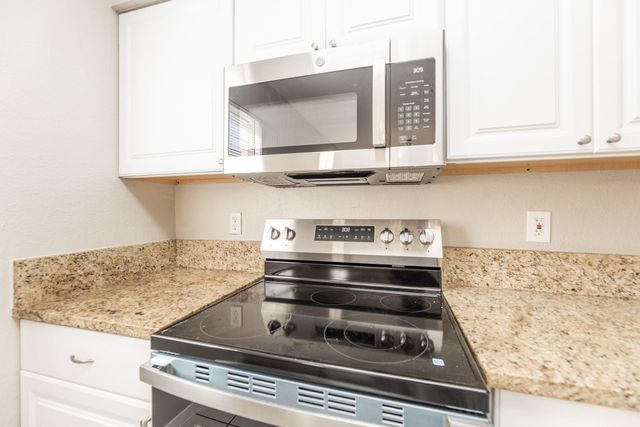 1930 Avenue B, Katy, TX 77493