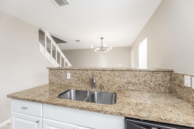 1930 Avenue B, Katy, TX 77493