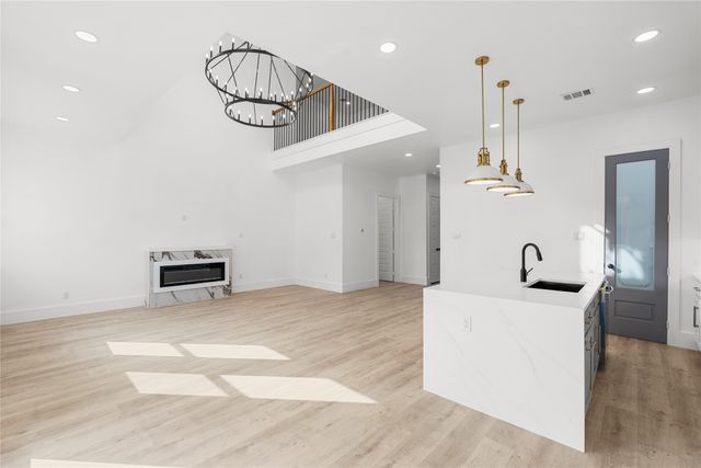 114 Willow Lane, Roanoke, TX 76262