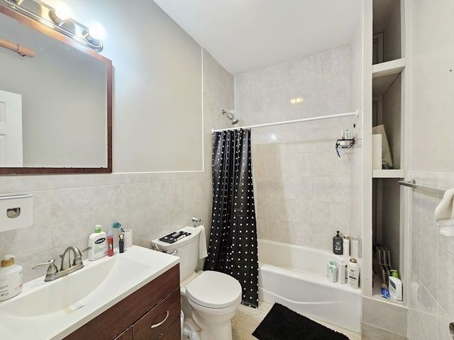1904 Massachusetts Ave U3, Cambridge, MA 02140