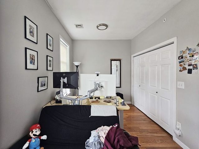 1904 Massachusetts Ave U3, Cambridge, MA 02140