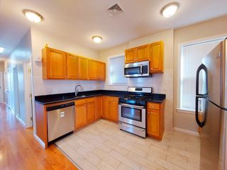 1904 Massachusetts Ave U3, Cambridge, MA 02140