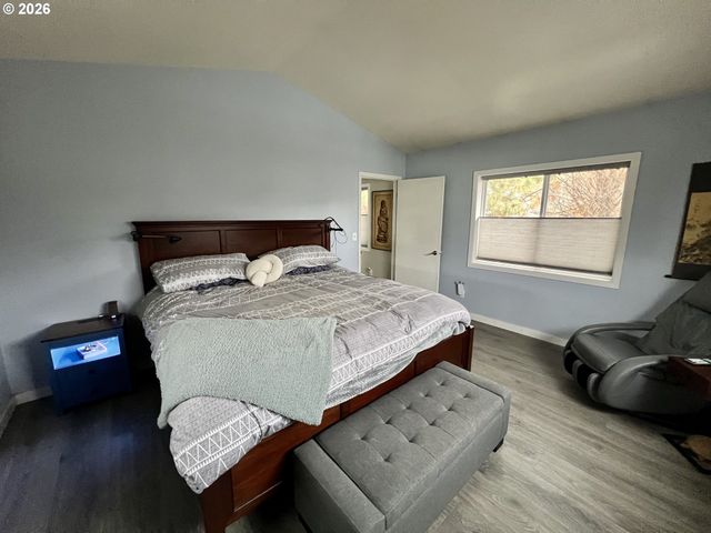 603 3RD St, La Grande, OR 97850