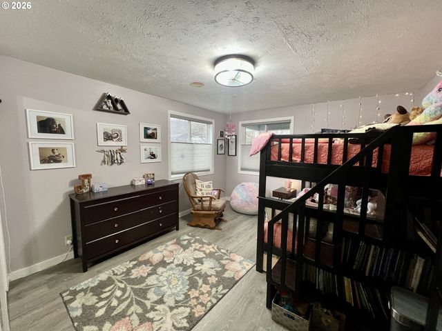 603 3RD St, La Grande, OR 97850