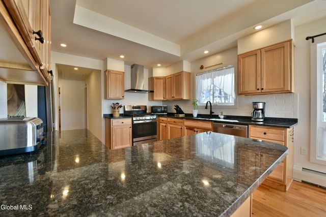 28-30 1st Street, Schodack, NY 12033