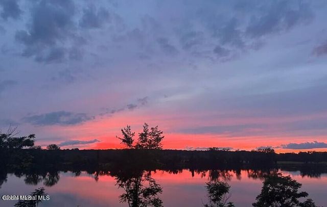 28-30 1st Street, Schodack, NY 12033