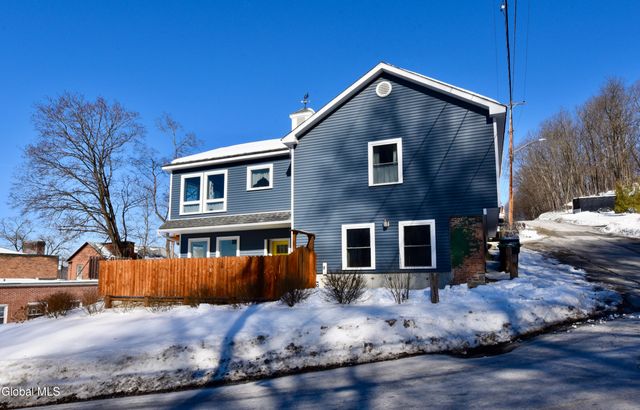 28-30 1st Street, Schodack, NY 12033