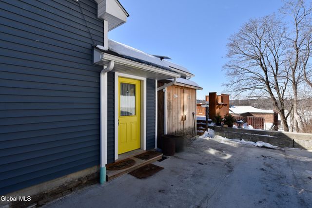 28-30 1st Street, Schodack, NY 12033