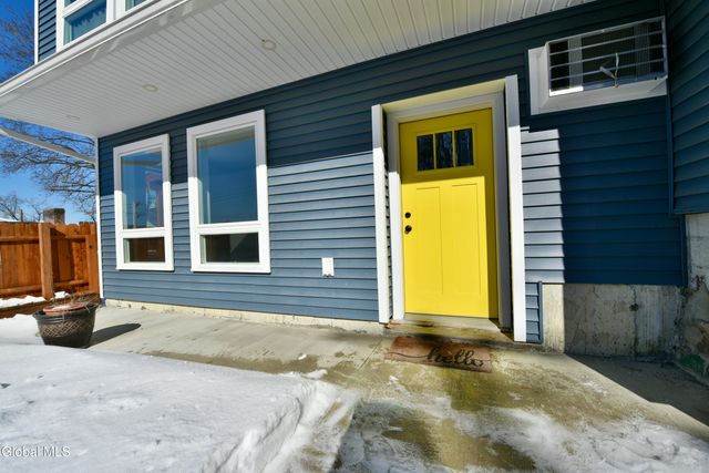 28-30 1st Street, Schodack, NY 12033