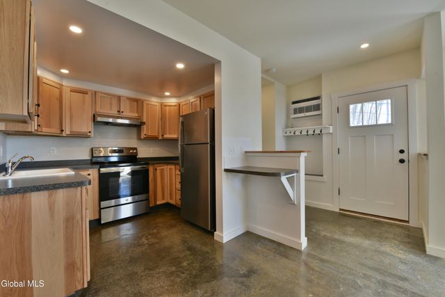 28-30 1st Street, Schodack, NY 12033