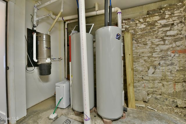 28-30 1st Street, Schodack, NY 12033