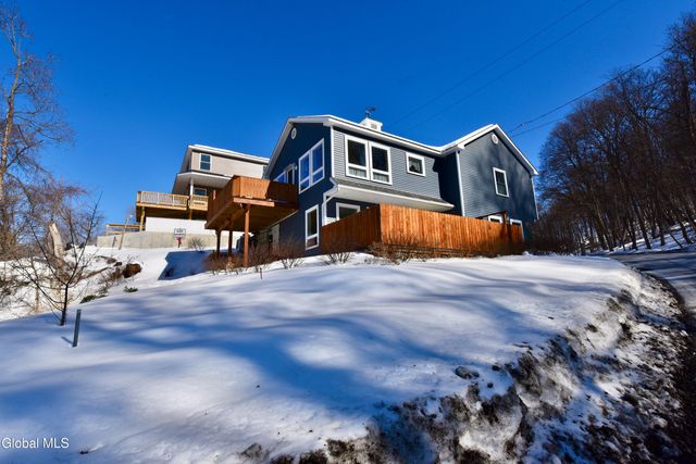 28-30 1st Street, Schodack, NY 12033