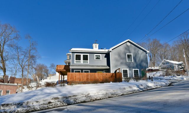 28-30 1st Street, Schodack, NY 12033