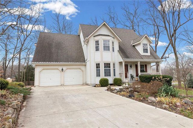 10913 Oak Drive, Kansas City, KS 66109