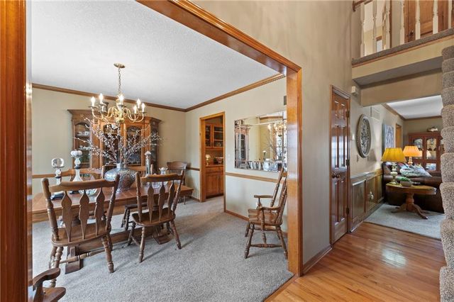 10913 Oak Drive, Kansas City, KS 66109
