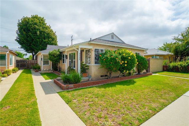 2228 Argonne, Long Beach, CA 90815