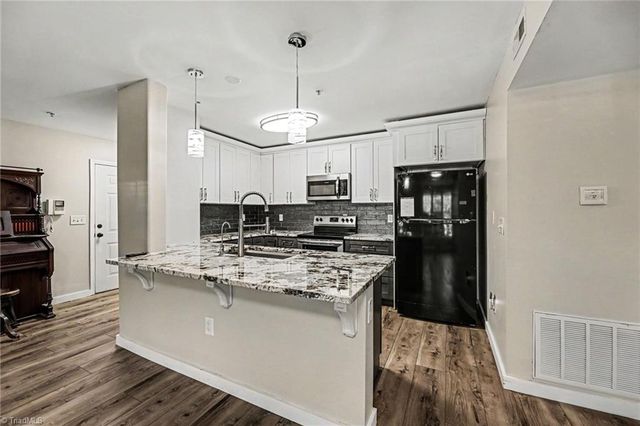 160 James Road 1D, High Point, NC 27265