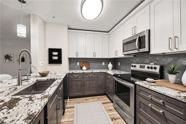 160 James Road 1D, High Point, NC 27265