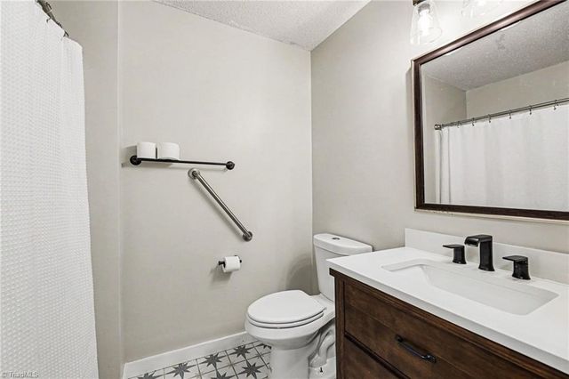 160 James Road 1D, High Point, NC 27265