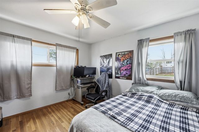 2067 Knollshire Road NE, Cedar Rapids, IA 52402