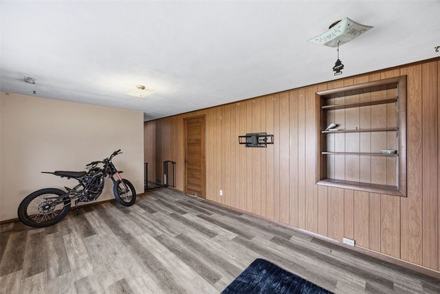 2067 Knollshire Road NE, Cedar Rapids, IA 52402