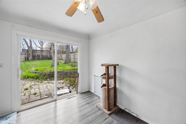 2067 Knollshire Road NE, Cedar Rapids, IA 52402