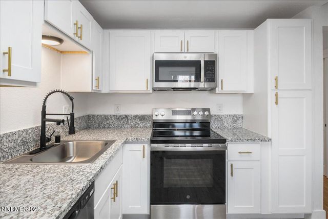 2136 Roundhouse Road, Sparks, NV 89431