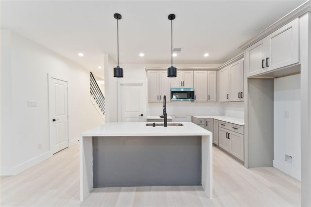 8218 Lawler Street, Houston, TX 77051