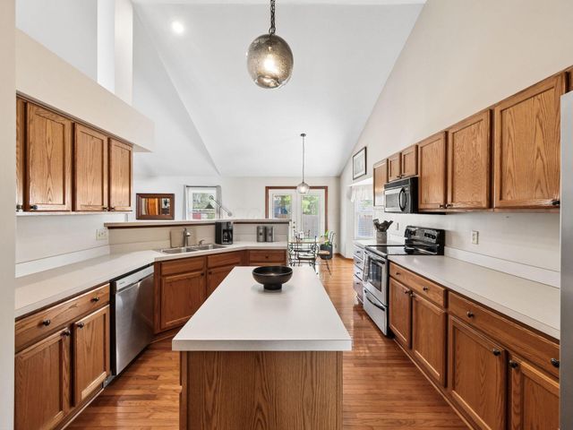 5730 Middleby Drive, Hilliard, OH 43026