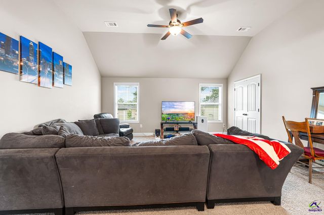 147 Forestbrooke Way, Bonaire, GA 31005